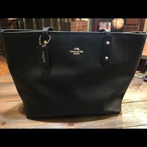Medium Coach Tote